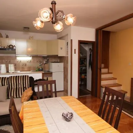 Holiday Home Vesna I Jelka Vakantiehuis