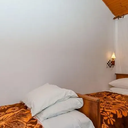 Holiday Home Vesna I Jelka *